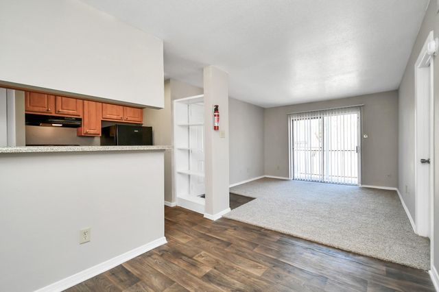 7700 W Airport Boulevard 0119, Houston, TX 77071