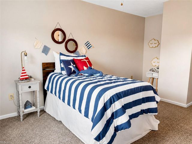 5657 Rivermill CIR, Portsmouth, VA 23703