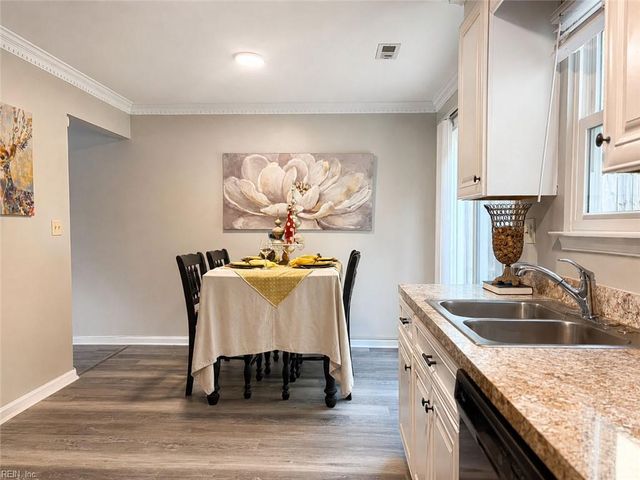 5657 Rivermill CIR, Portsmouth, VA 23703