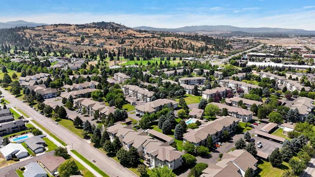 22855 E Country Vista Dr, Liberty Lake, WA 99019