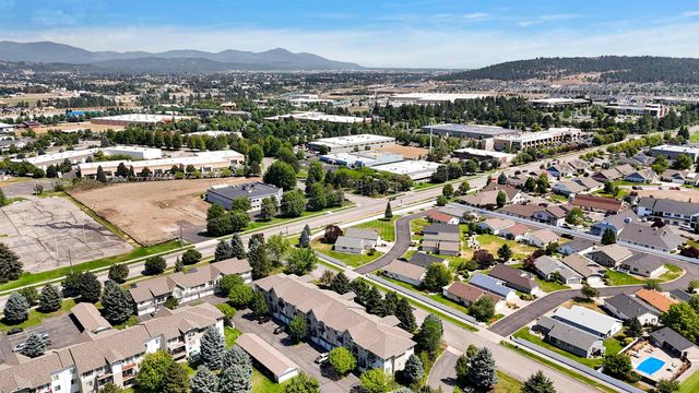 22855 E Country Vista Dr, Liberty Lake, WA 99019