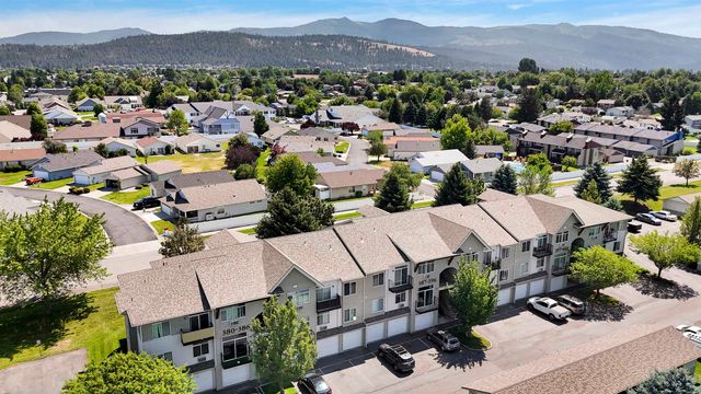 22855 E Country Vista Dr, Liberty Lake, WA 99019