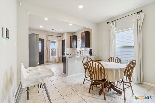 2505 Dino Drive, Seguin, TX 78155