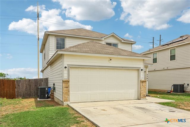 2505 Dino Drive, Seguin, TX 78155