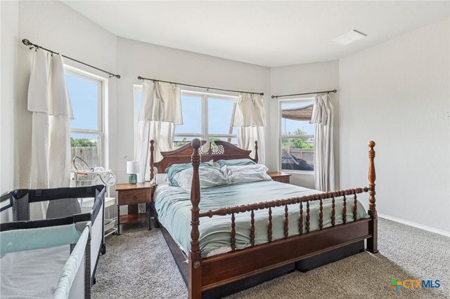 2505 Dino Drive, Seguin, TX 78155