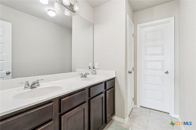 2505 Dino Drive, Seguin, TX 78155