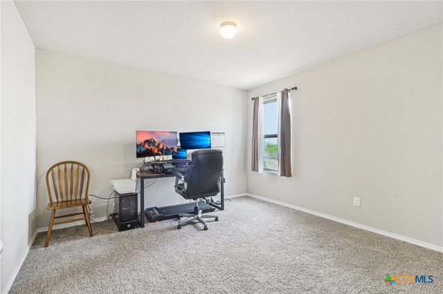 2505 Dino Drive, Seguin, TX 78155