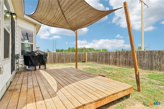 2505 Dino Drive, Seguin, TX 78155