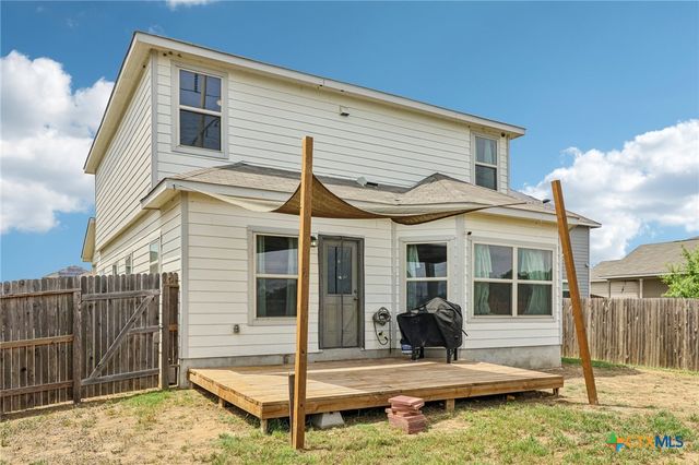 2505 Dino Drive, Seguin, TX 78155