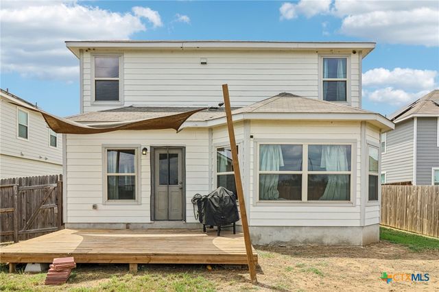2505 Dino Drive, Seguin, TX 78155