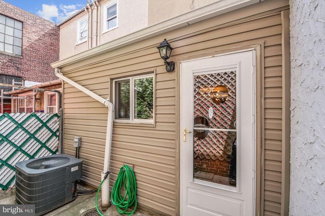 15 W WILDEY ST, Philadelphia, PA 19123