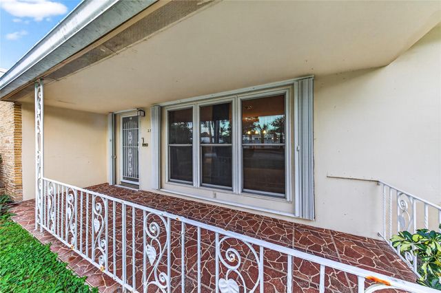 2750 SE 3rd Street, Pompano Beach, FL 33062