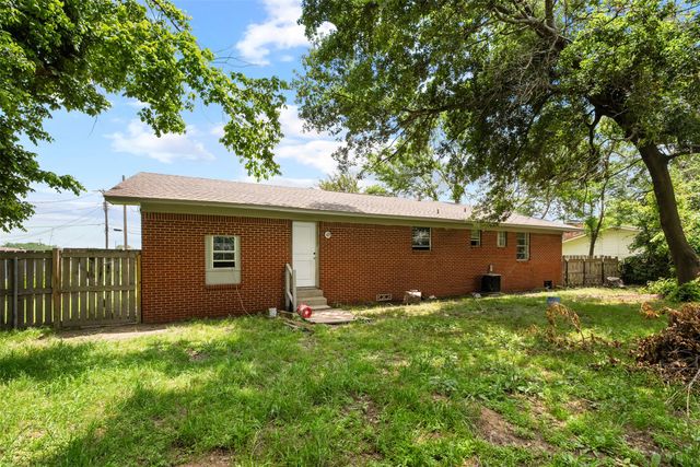229 Bois D Arc Street, Canton, TX 75103
