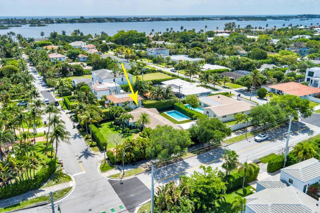 260 E Lakewood Road, West Palm Beach, FL 33405