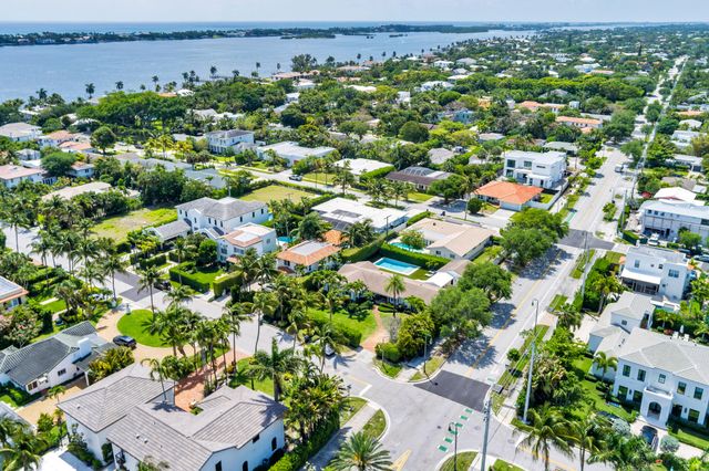 260 E Lakewood Road, West Palm Beach, FL 33405