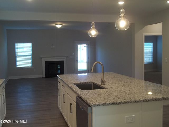 821 Red Sky Drive NE, Winnabow, NC 28479