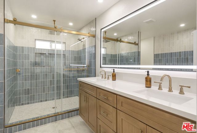1747 Wollacott Street, Redondo Beach, CA 90278