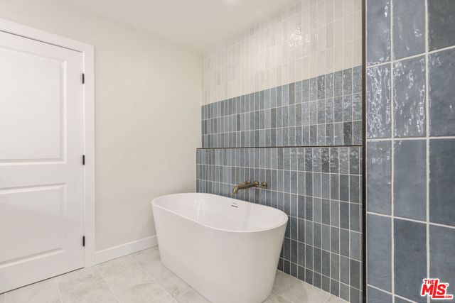 1747 Wollacott Street, Redondo Beach, CA 90278