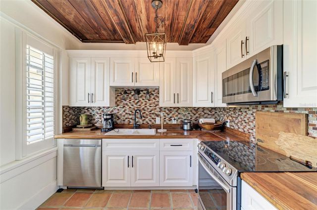 210 N 17TH STREET W 14, Bradenton, FL 34205