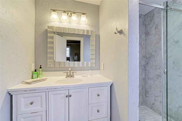 210 N 17TH STREET W 14, Bradenton, FL 34205