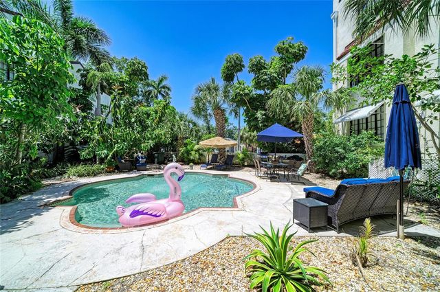 210 N 17TH STREET W 14, Bradenton, FL 34205