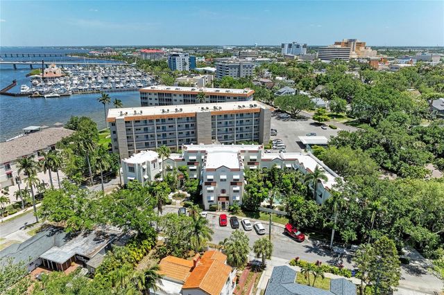 210 N 17TH STREET W 14, Bradenton, FL 34205