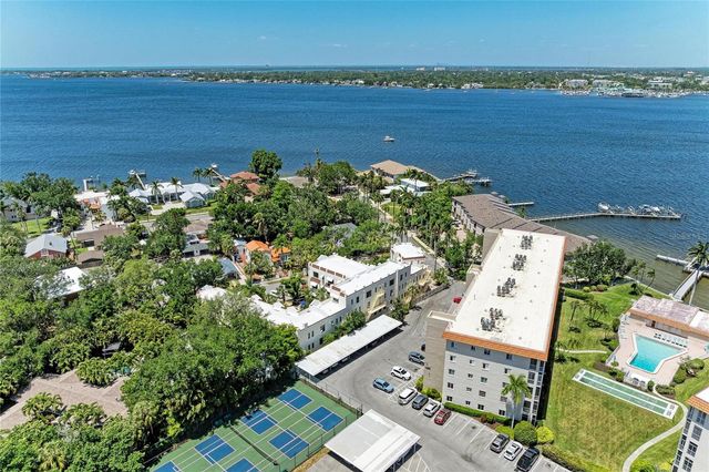 210 N 17TH STREET W 14, Bradenton, FL 34205