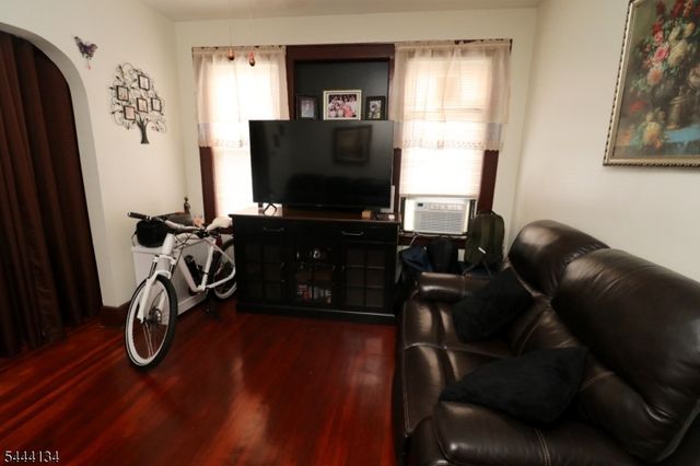 270 N 12Th St, Newark City, NJ 07107
