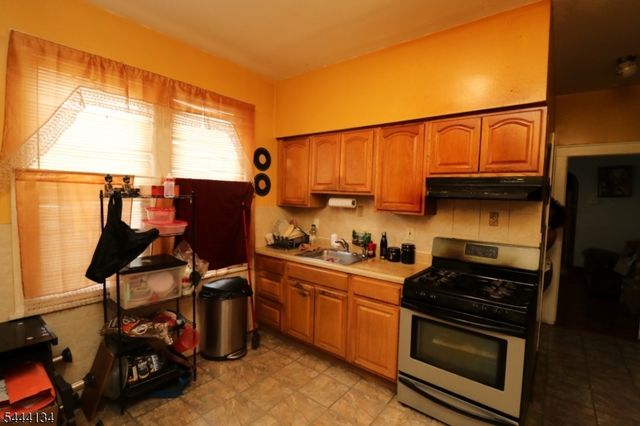 270 N 12Th St, Newark City, NJ 07107