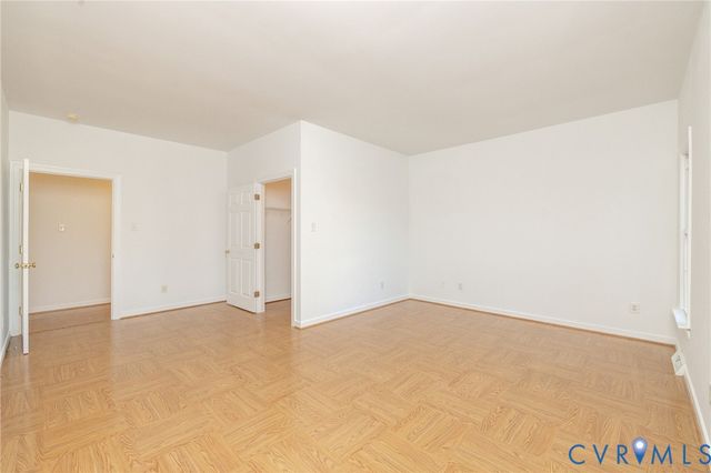 1943 Retreat Dr, Mechanicsville, VA 23111