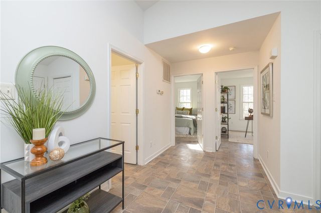 1943 Retreat Dr, Mechanicsville, VA 23111