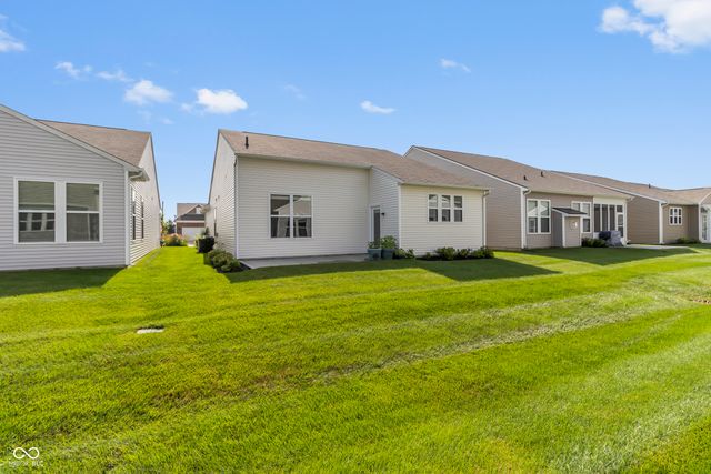 13456 Ravenswood Trail, Fishers, IN 46037