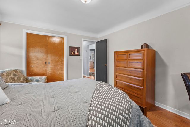 401 Mckinley Avenue, Grosse Pointe Farms, MI 48236