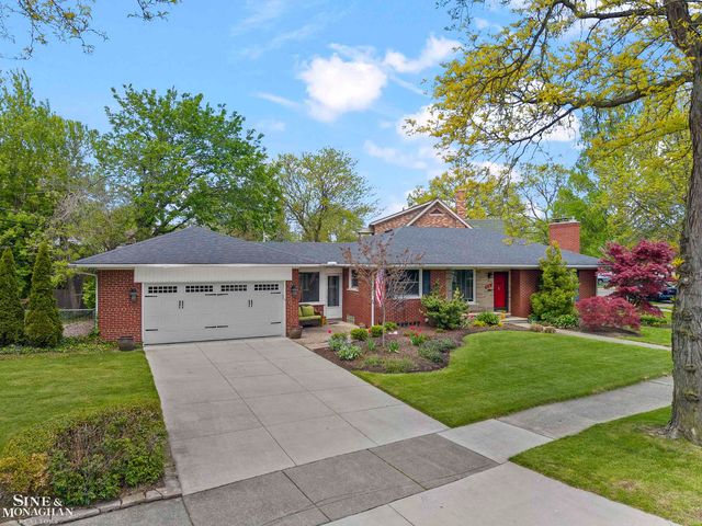 401 Mckinley Avenue, Grosse Pointe Farms, MI 48236