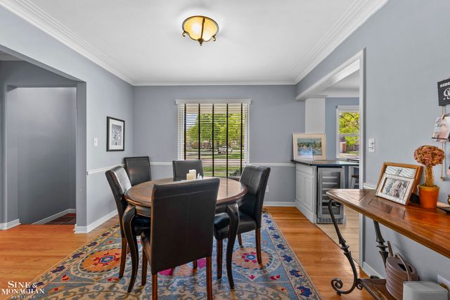 401 Mckinley Avenue, Grosse Pointe Farms, MI 48236