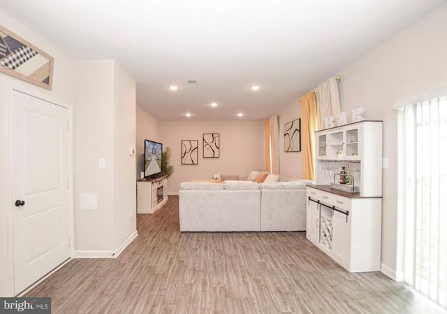14 DIVING SCAUP RD, Hedgesville, WV 25427