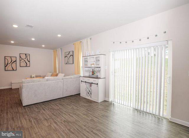 14 DIVING SCAUP RD, Hedgesville, WV 25427