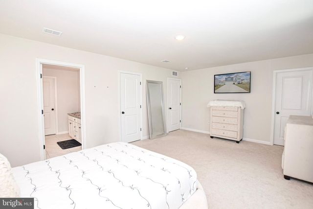14 DIVING SCAUP RD, Hedgesville, WV 25427