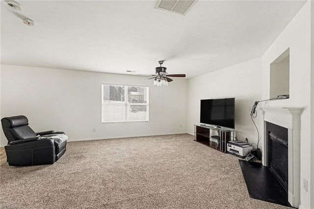 3904 Whispering Willows Drive, Greensboro, NC 27406