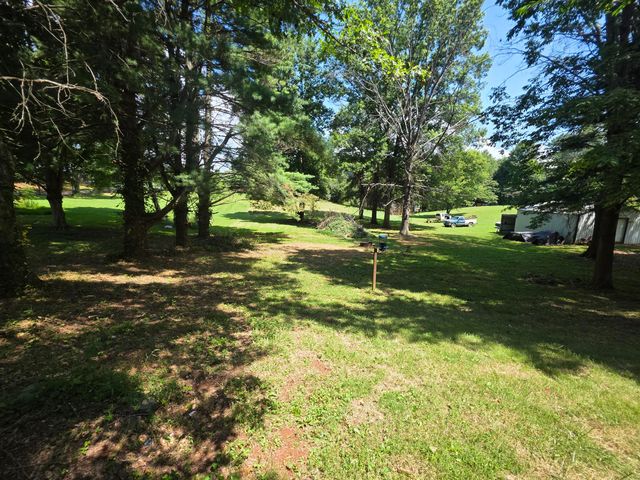 1006 Rainbow Drive, Albany, KY 42602