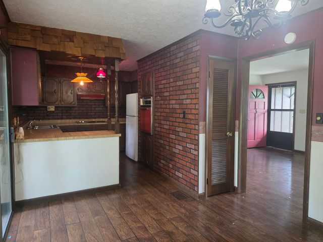 1006 Rainbow Drive, Albany, KY 42602