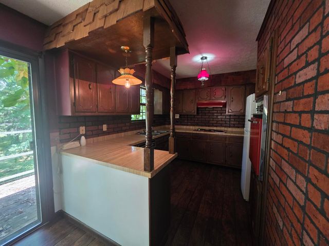 1006 Rainbow Drive, Albany, KY 42602