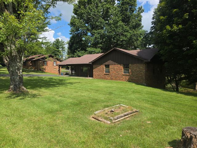 1006 Rainbow Drive, Albany, KY 42602