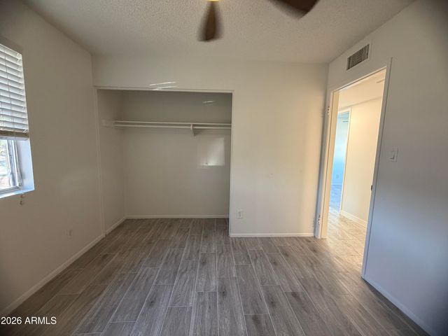 4140 W PARADISE Drive, Phoenix, AZ 85029