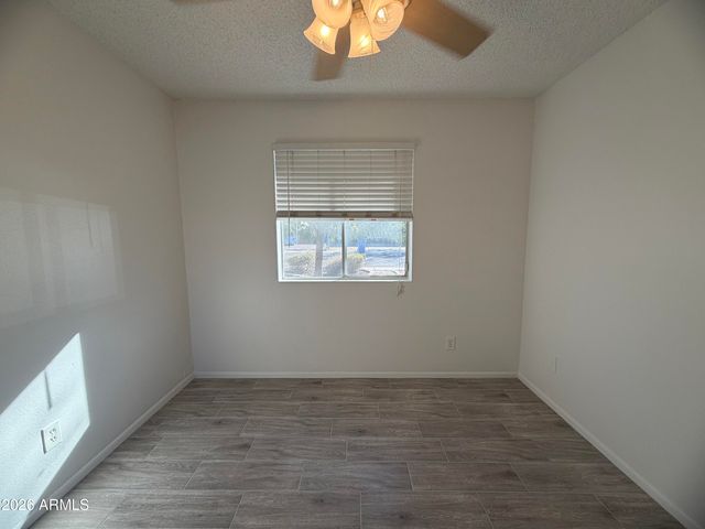 4140 W PARADISE Drive, Phoenix, AZ 85029