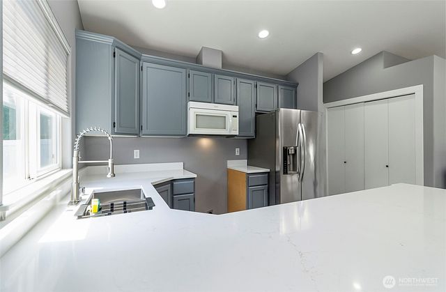 5601 71st Avenue W, Marysville, WA 98270