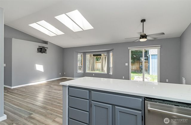 5601 71st Avenue W, Marysville, WA 98270