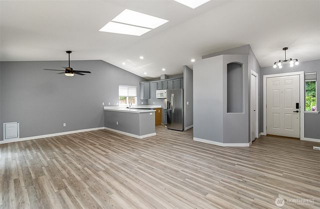 5601 71st Avenue W, Marysville, WA 98270