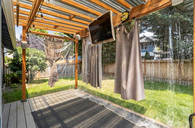 5601 71st Avenue W, Marysville, WA 98270