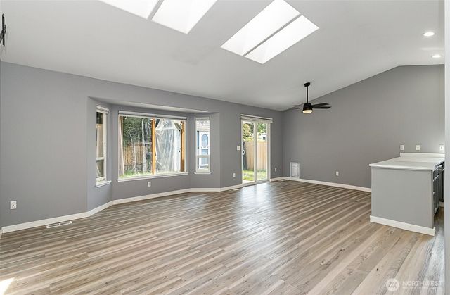 5601 71st Avenue W, Marysville, WA 98270